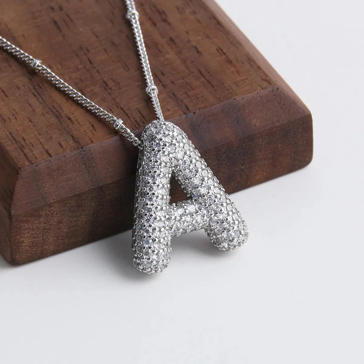 Bubble letter initial necklace set | White Gold 18k - Image 3