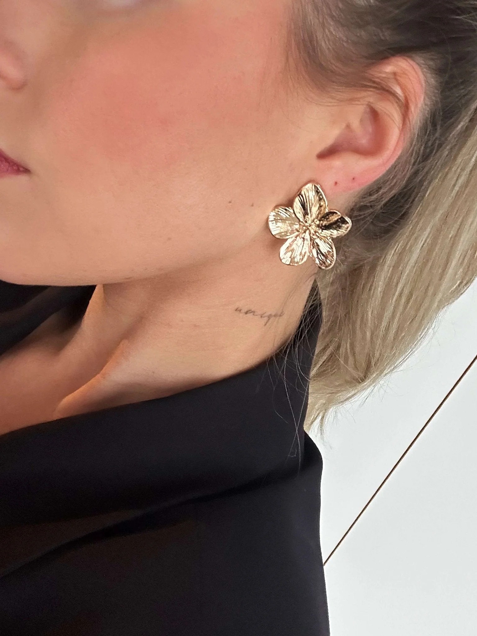 Lea Floral Statement Earrings - Gold Plated - Image 8